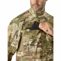 DM Arc'teryx LEAF Recce Shirt LT - MULTICAM® -TACDIS Apparel Shop Arc teryx LEAF Recce Shirt LT MultiCam Chest Pocket Functionality