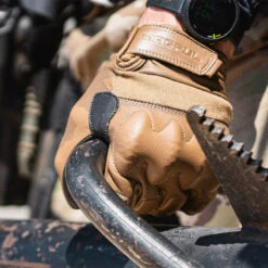 Magpul Breach Glove 2.0 21 Magpul Breach Glove 2.0 -TACDIS Apparel Shop MAG1499 Hero Magpul Breach Glove 2 01